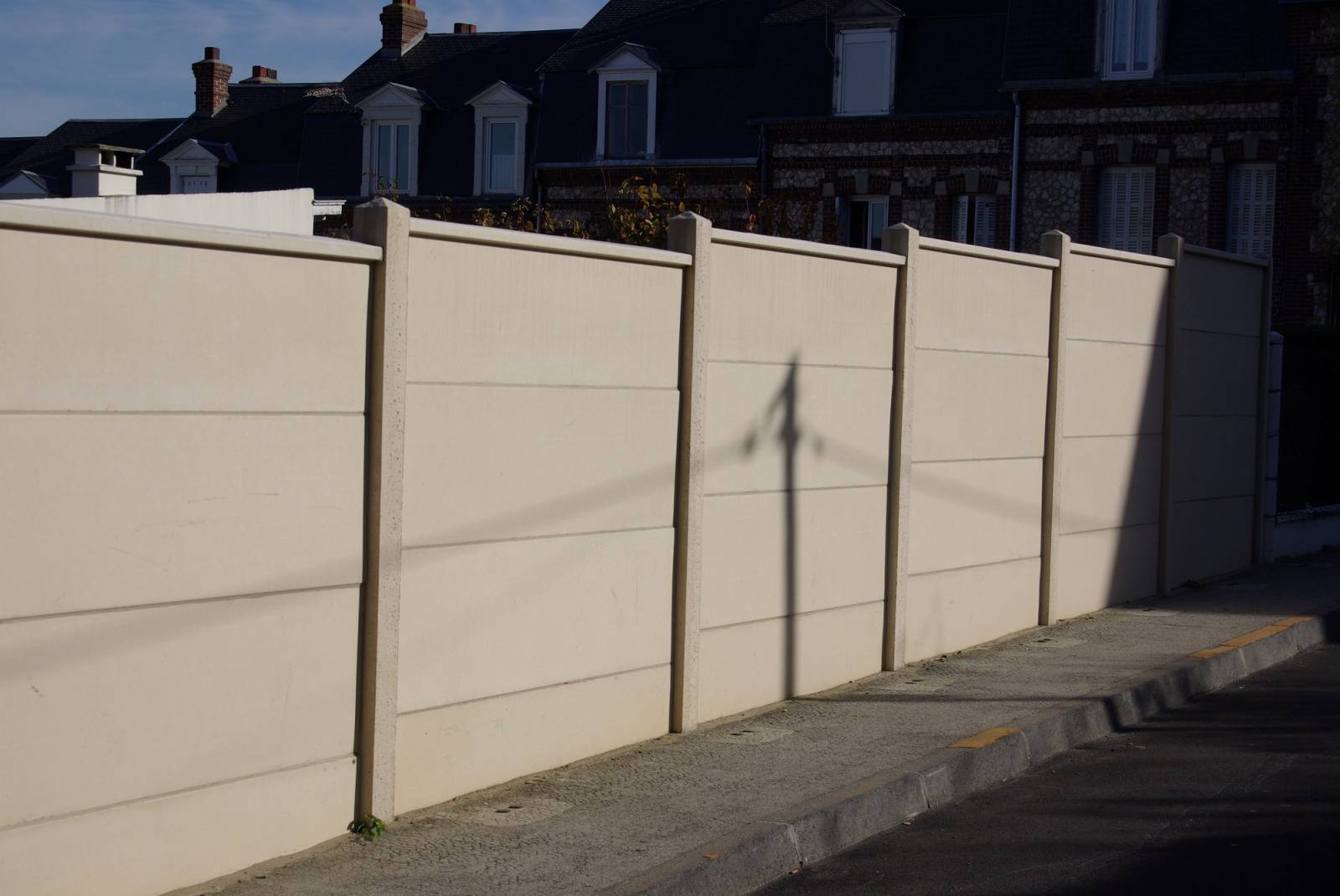 Vente et installation de clôtures béton pour particuliers, collectivités et copropriété secteur du havre