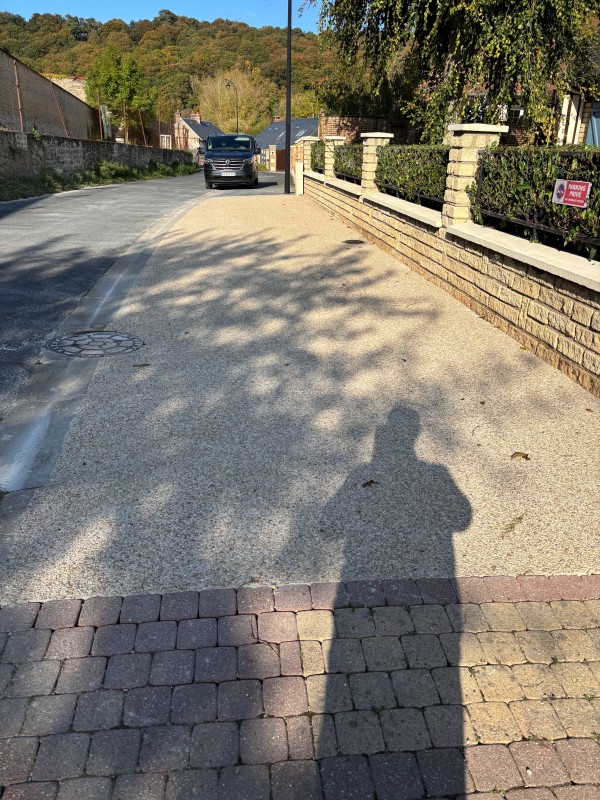 Entreprise paysagiste pour création d'un parking pour un particulier sur Yport : aménagement extérieur durable, stable et esthétique